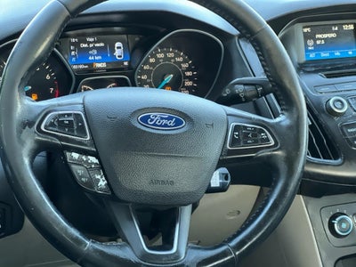 2015 Ford FOCUS FOCUS 4-DOOR SEDAN SE A/T